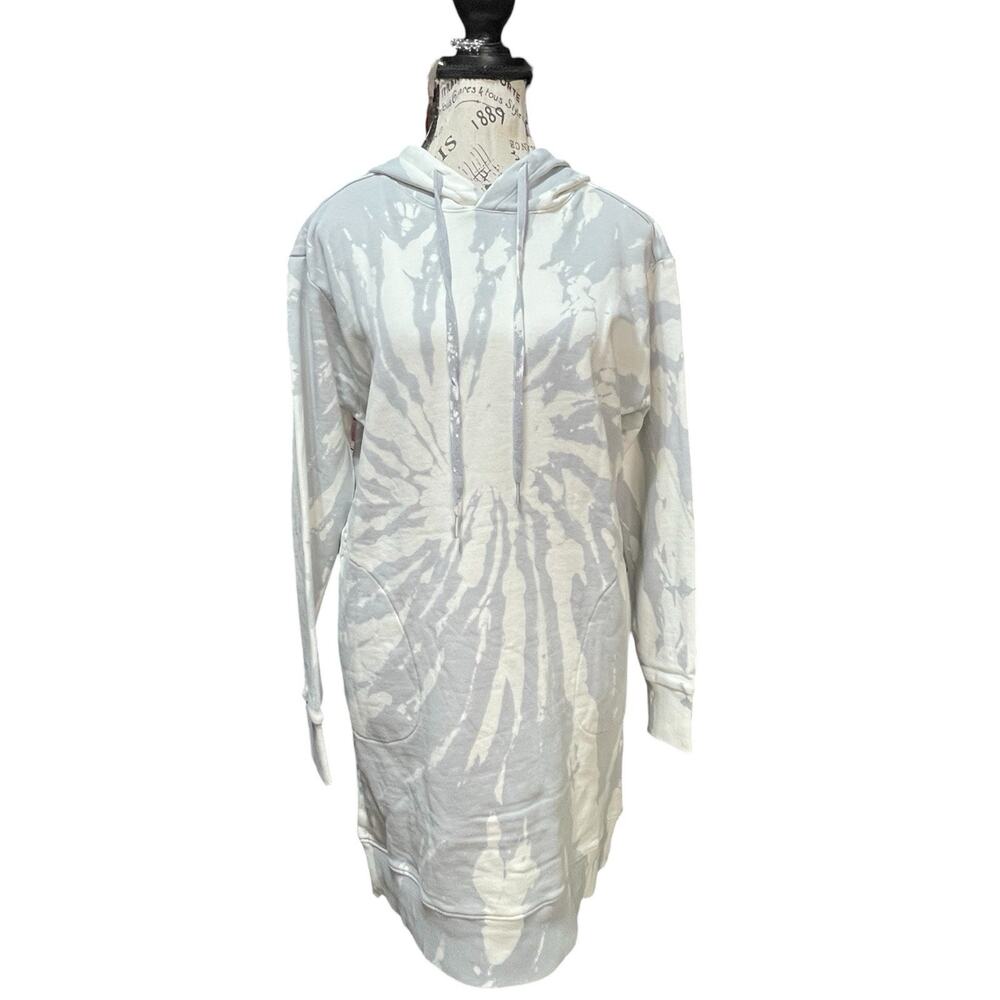525 Revolve Gray White Hooded Tie-Dye Sweater Dress M NWT